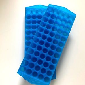 Set of 2 plastic mini ice cube trays